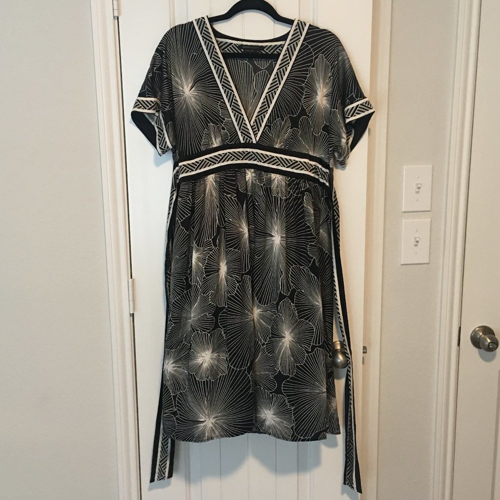 BCBGMaxAzria floral and pin striped Dress, sz M